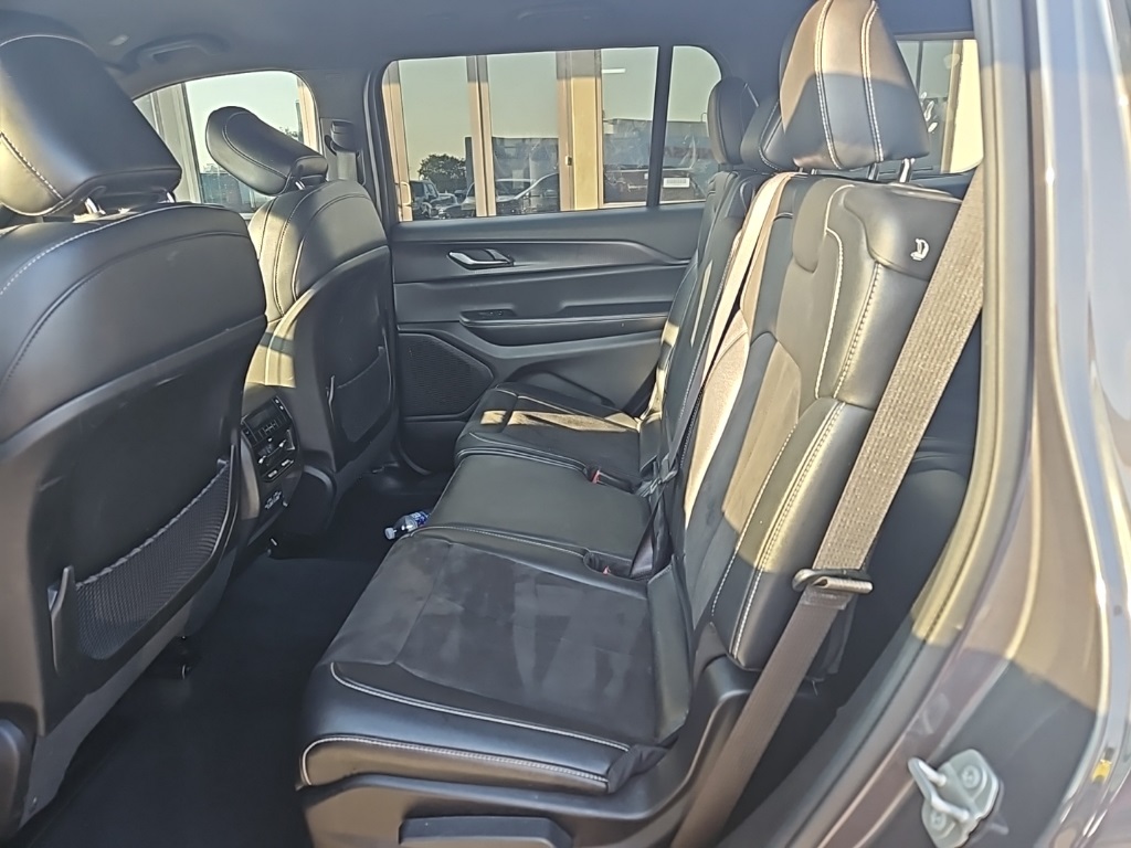 Used Car 2024 Jeep Grand Cherokee L  Altitude For Sale In San Marcos, Texas