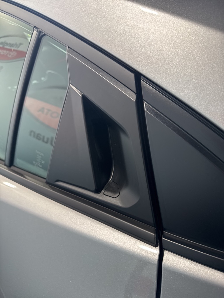 Thumbnail: 2025 Toyota Prius - 25