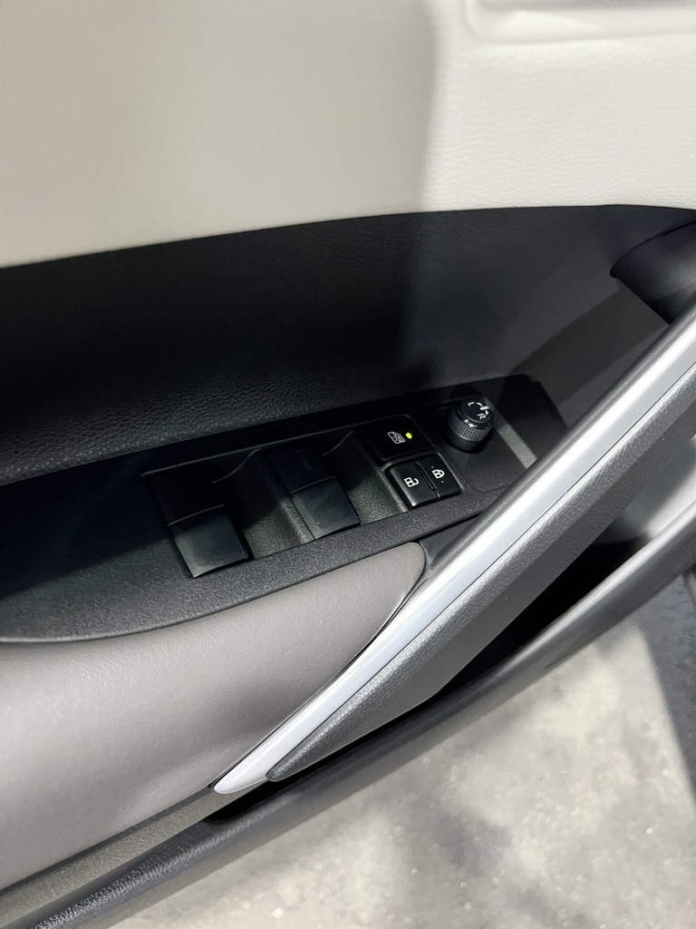 Thumbnail: 2026 Toyota Corolla Cross - 31