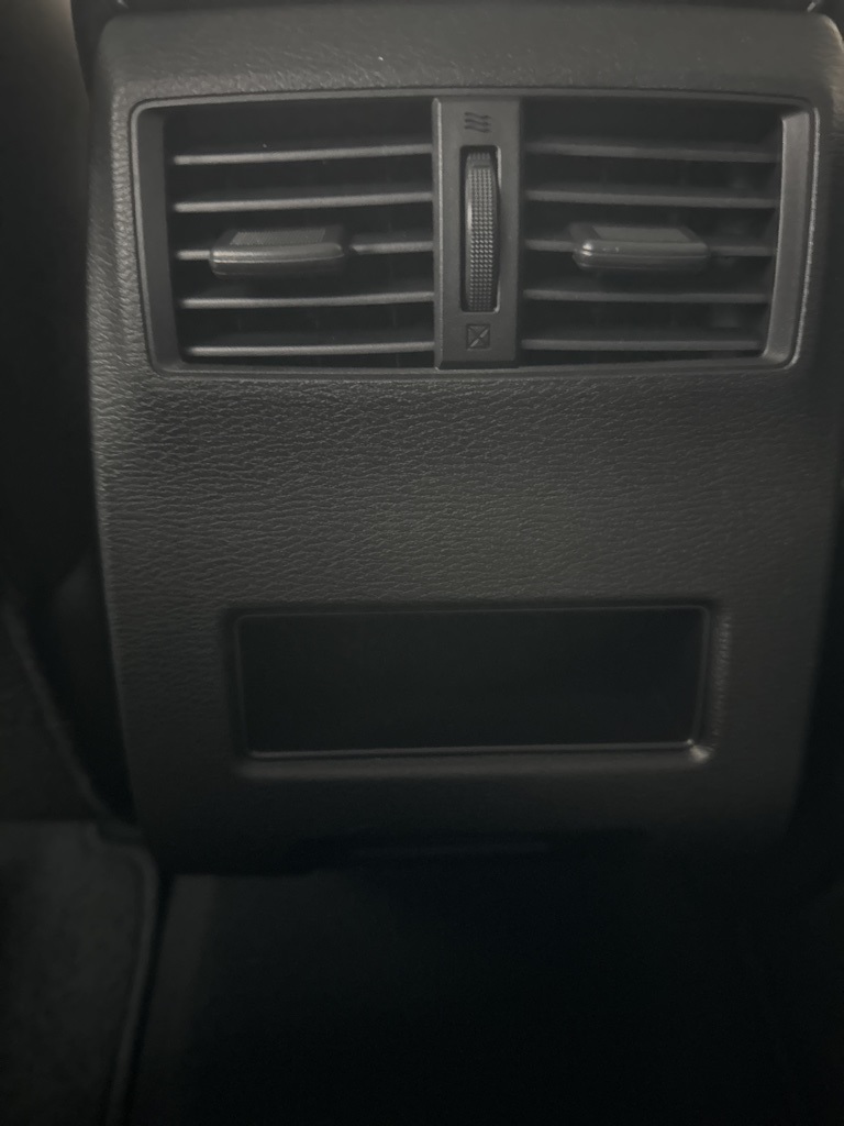 Thumbnail: 2024 Mitsubishi Outlander - 26