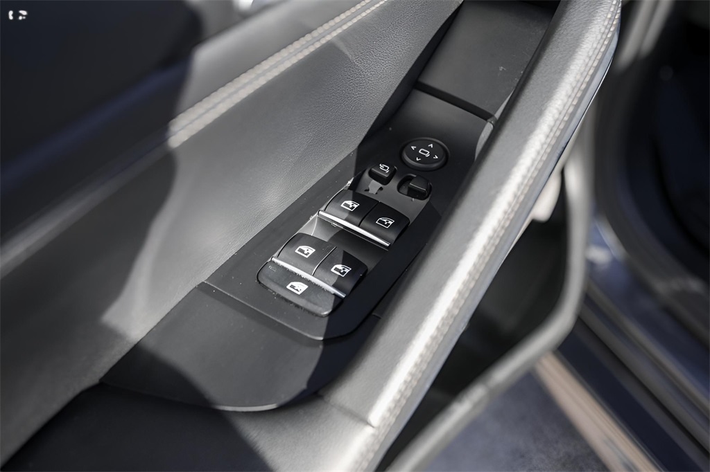 Used Car 2020 Bmw X6  M50i For Sale Under $50,000 In Austin, Texas