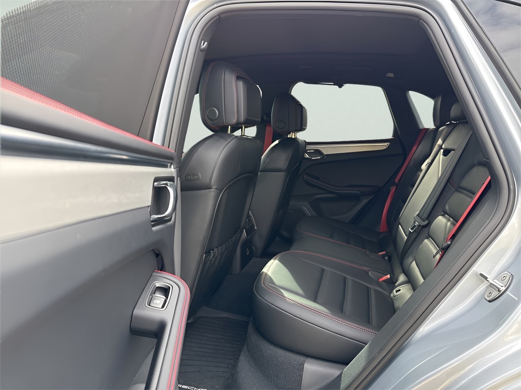 2024 Porsche Macan