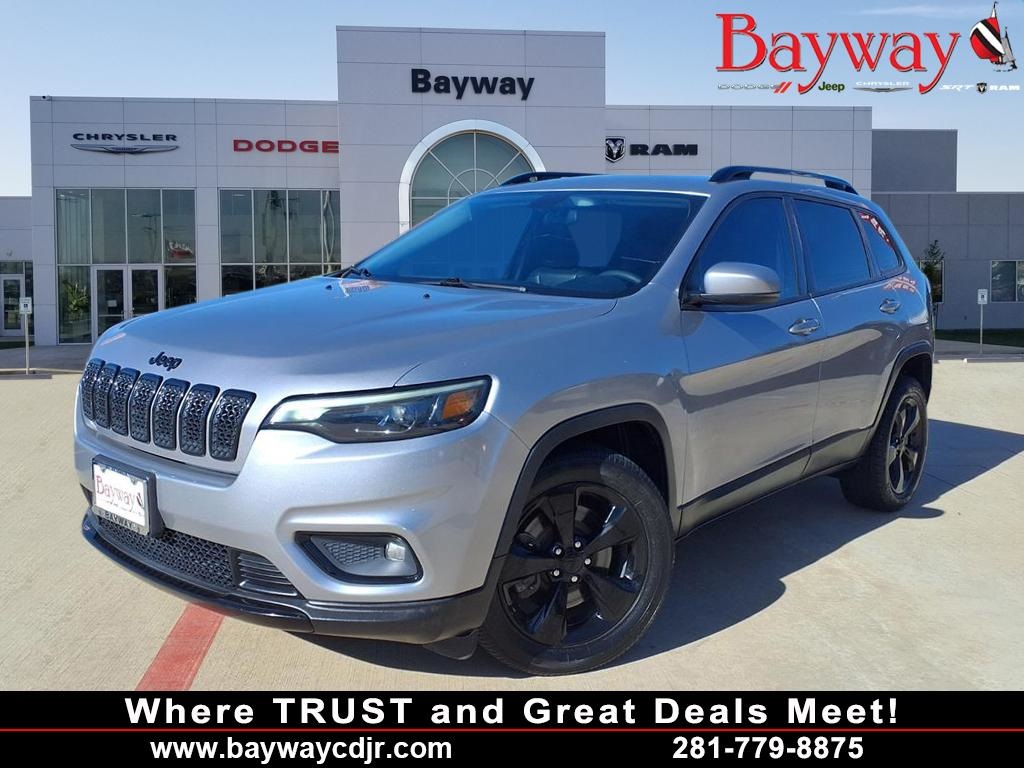 2020 Jeep Cherokee Altitude Silver at DeMontrond Automotive Group