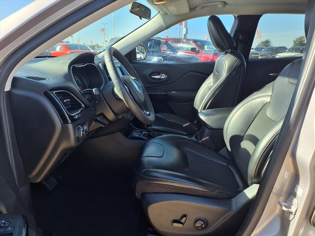 2020 Jeep Cherokee Altitude Silver at DeMontrond Automotive Group