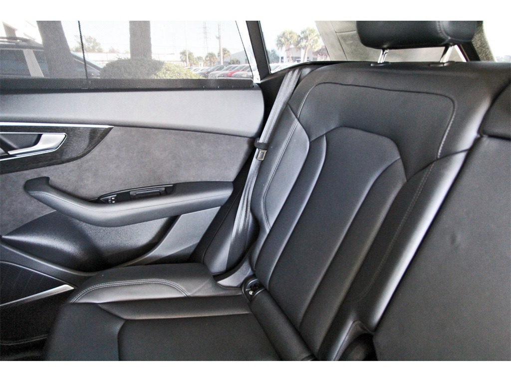 2019 Audi Q8   at Ultimate Motorsports