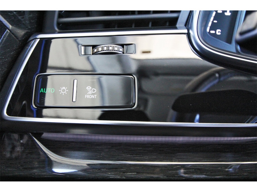 2019 Audi Q8   at Ultimate Motorsports