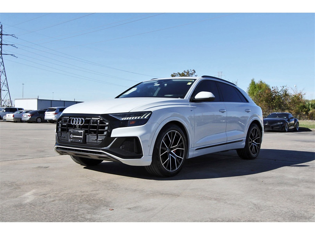 2019 Audi Q8   at Ultimate Motorsports