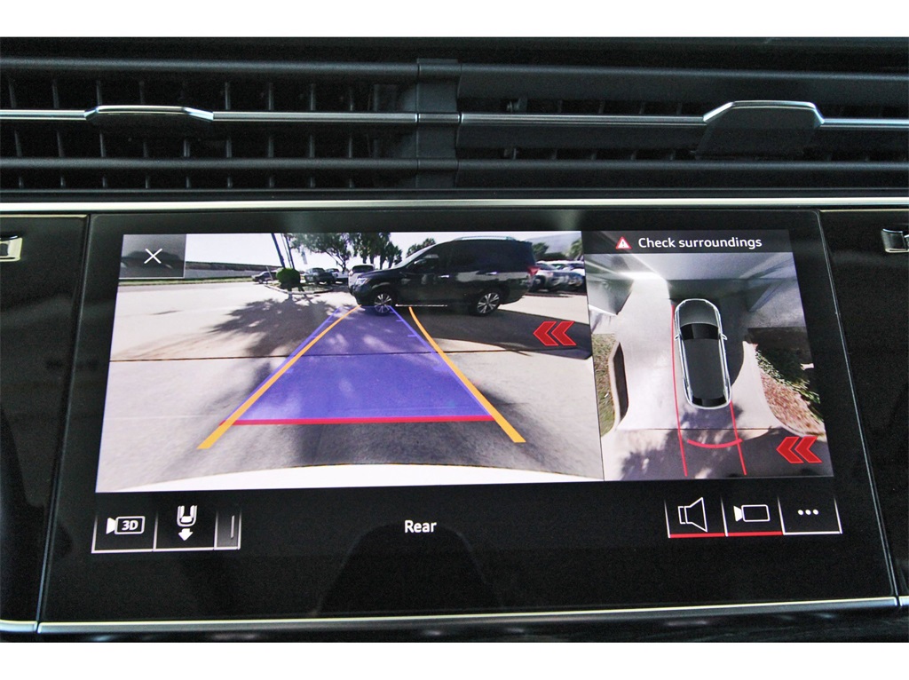 2019 Audi Q8   at Ultimate Motorsports