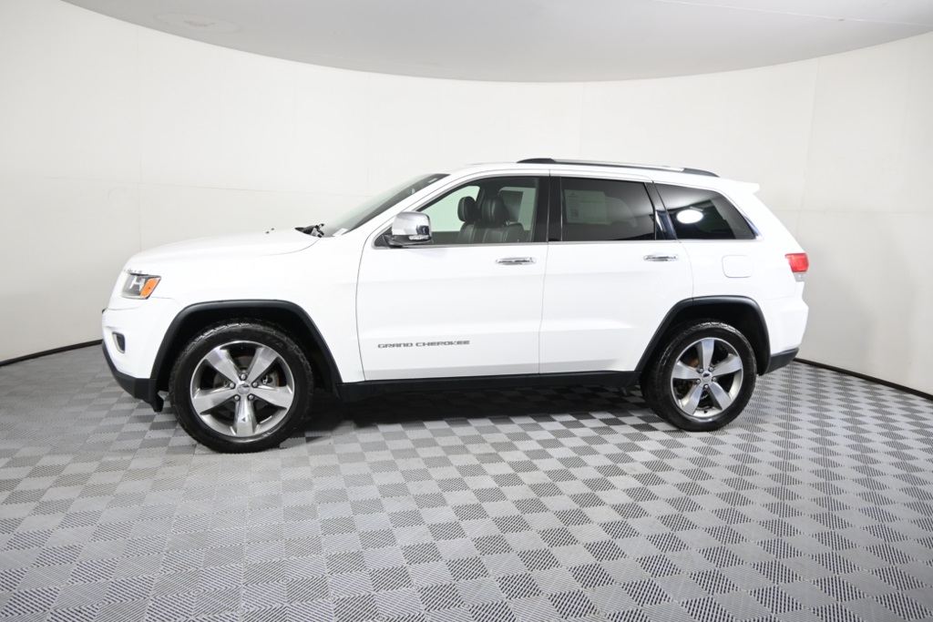 Used 2016 Jeep Grand Cherokee Limited with VIN 1C4RJFBGXGC491851 for sale in Forest Lake, Minnesota