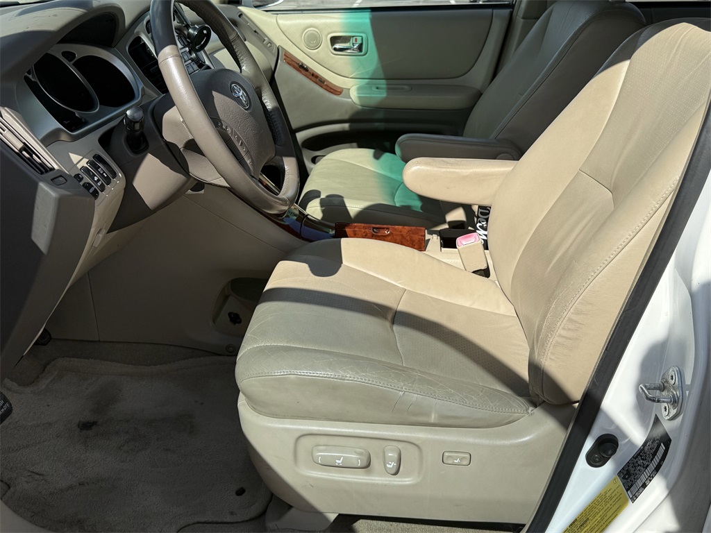 2006 Toyota Highlander Hybrid V6 White at Emmons Autoplex