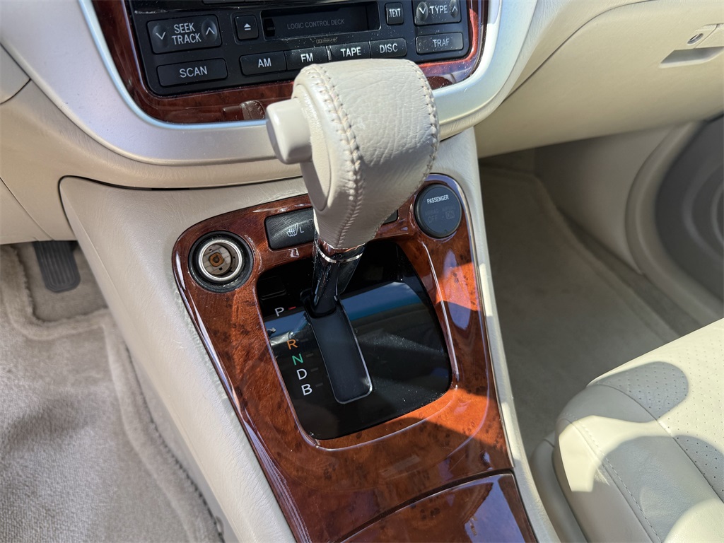 2006 Toyota Highlander Hybrid V6 White at Emmons Autoplex