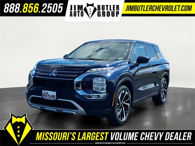 2024 Mitsubishi Outlander SE's photo