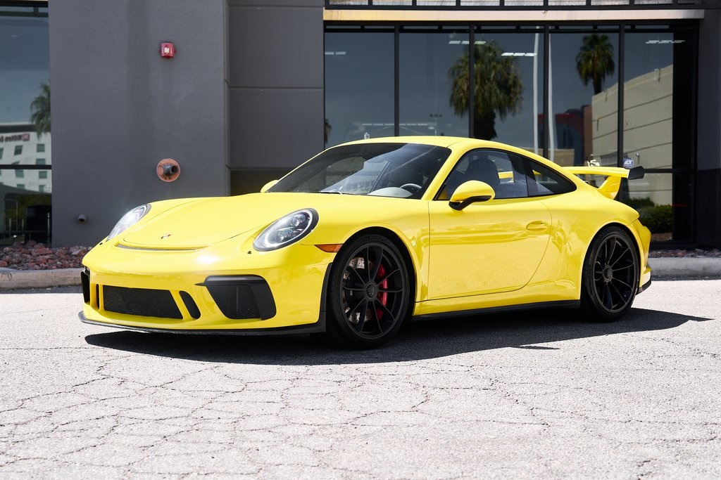 /2018 Porsche 911