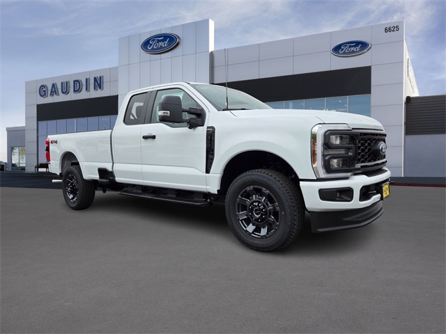 2026 Ford F-350 Super Duty XL's photo