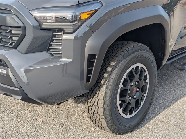 2024 Toyota Tacoma TRD Off-Road - 8