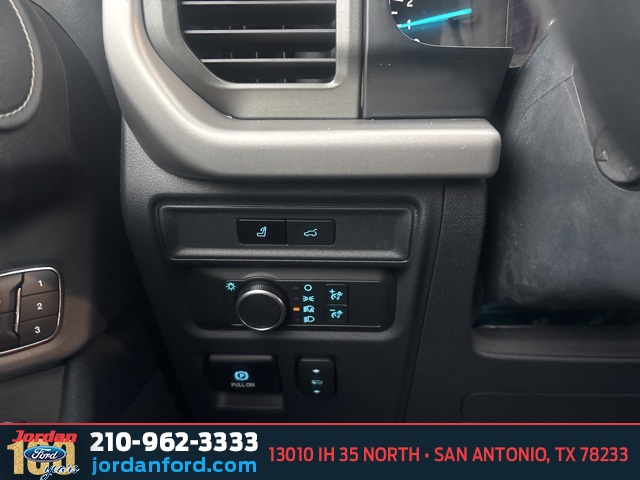 Used Car 2022 Ford Expedition  Xlt For Sale Under $50,000 In San Antonio, Texas
