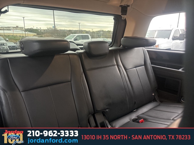 Used Car 2022 Ford Expedition  Xlt For Sale Under $50,000 In San Antonio, Texas