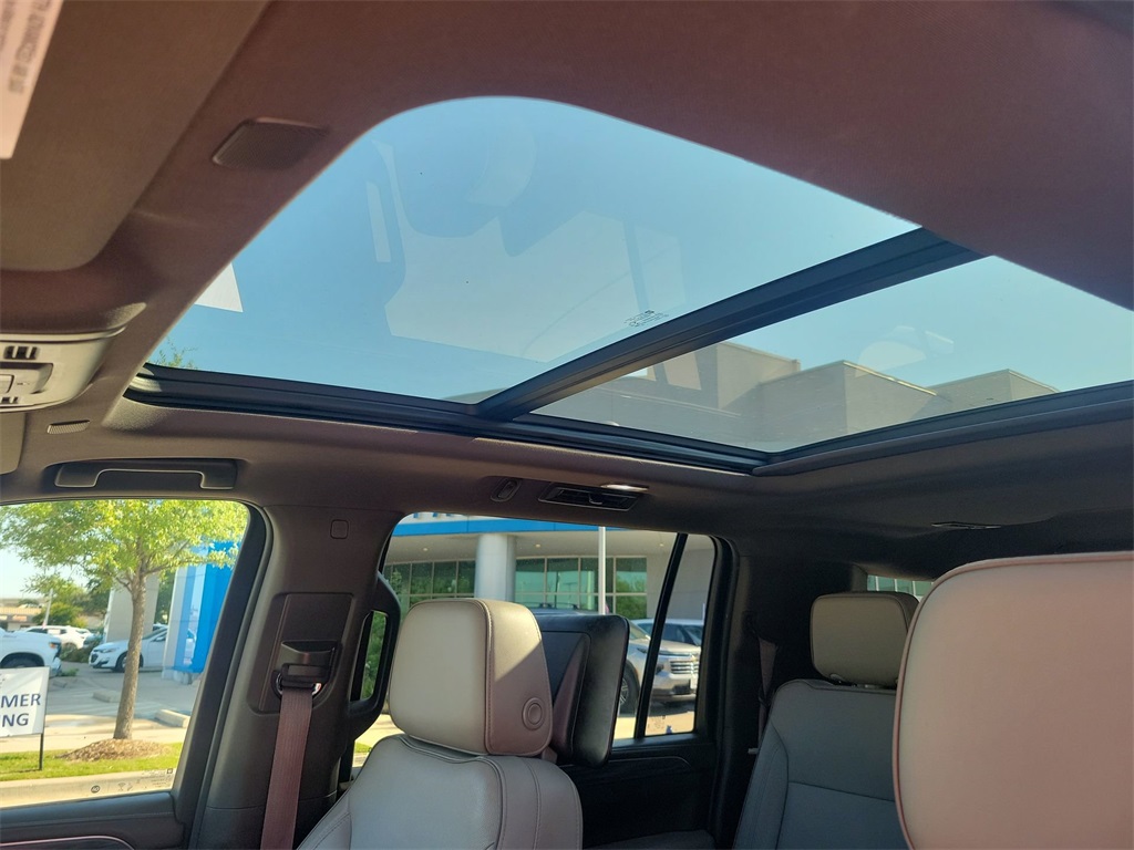 Used Car 2021 Gmc Yukon Xl  Slt For Sale In Carrollton, Texas