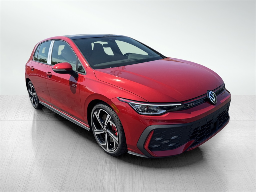 2025 Volkswagen Golf GTI SE's photo