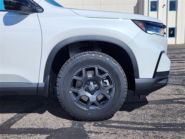 2025 Honda Pilot TrailSport photo 7