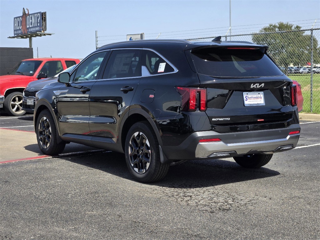 2025 Kia Sorento S - 2