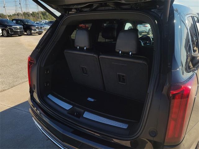 2020 Cadillac XT6 Premium Luxury Black at AutoSavvy Houston Northwest