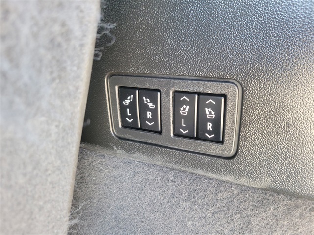 2020 Cadillac XT6 Premium Luxury Black at AutoSavvy Houston Northwest