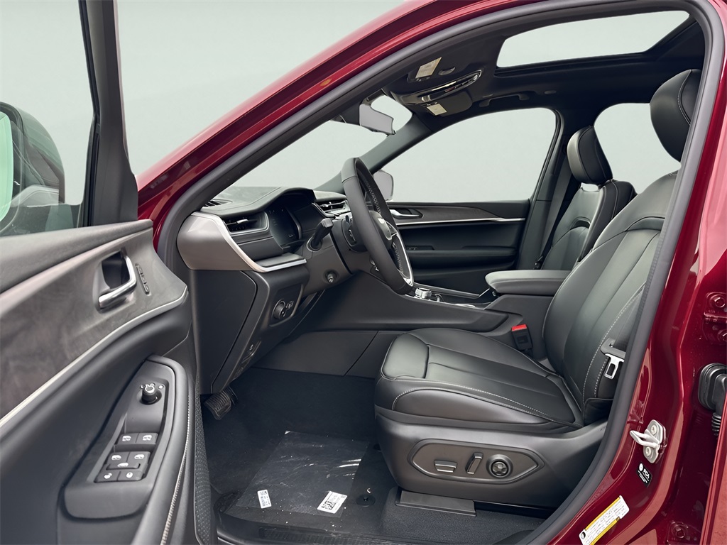 2025 Jeep Grand Cherokee L