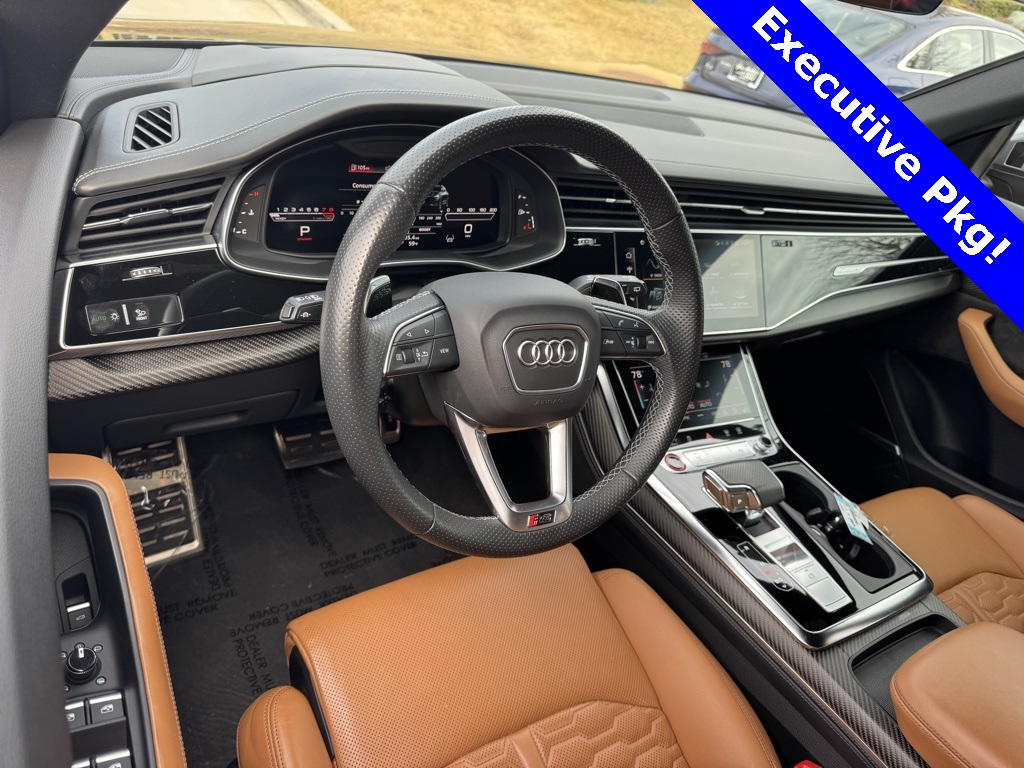 2022 Audi RS Q8 TFSI quattro photo 2