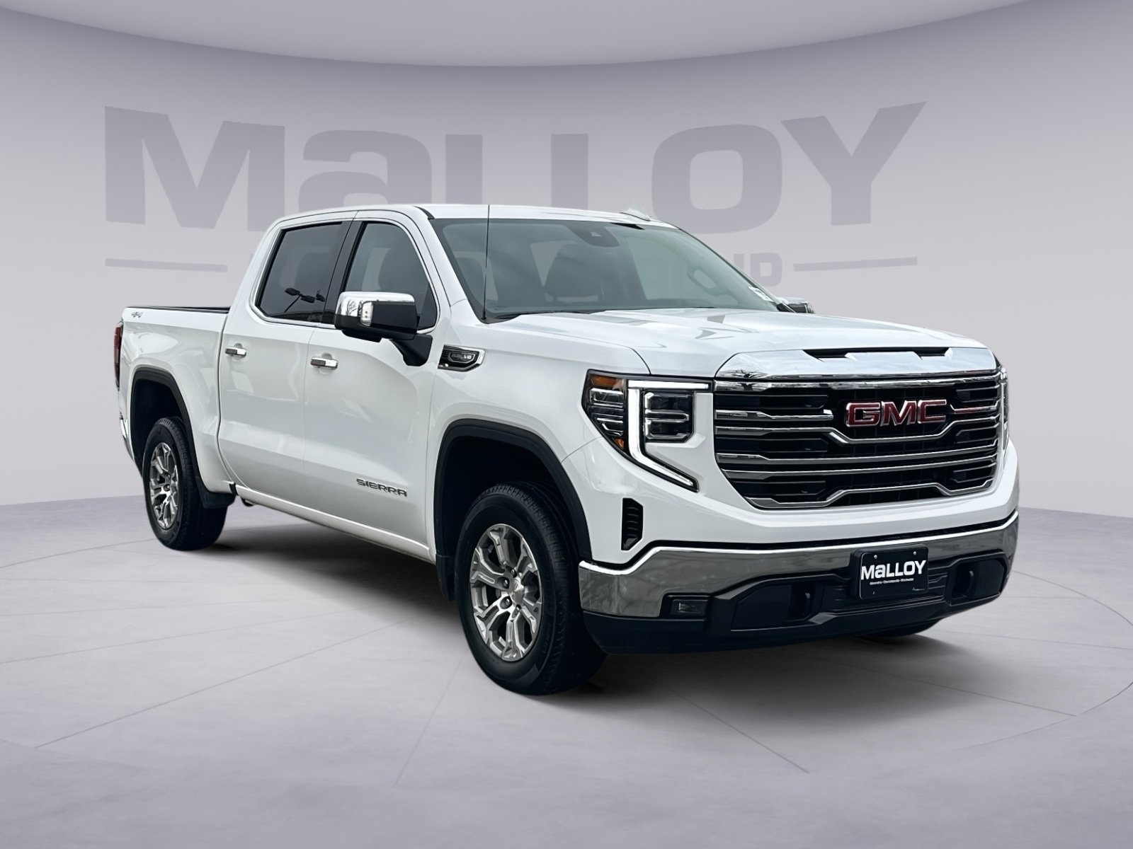 2025 GMC Sierra 1500 SLT Crew Cab 4WD