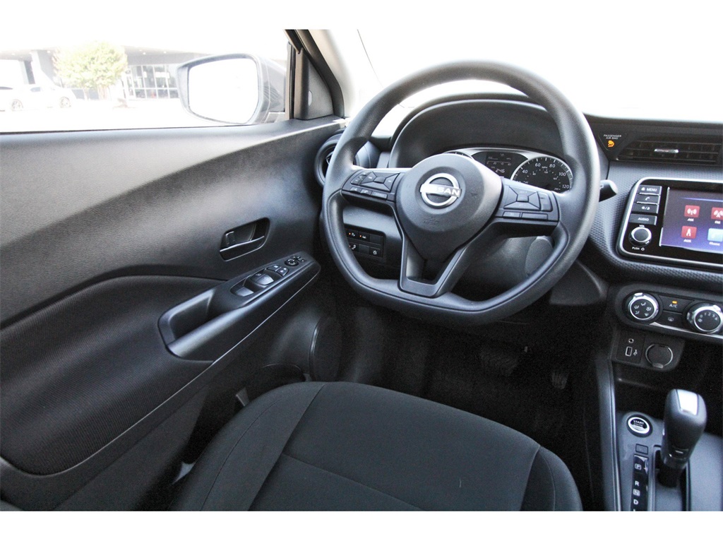 2025 Nissan Kicks Play S - 7