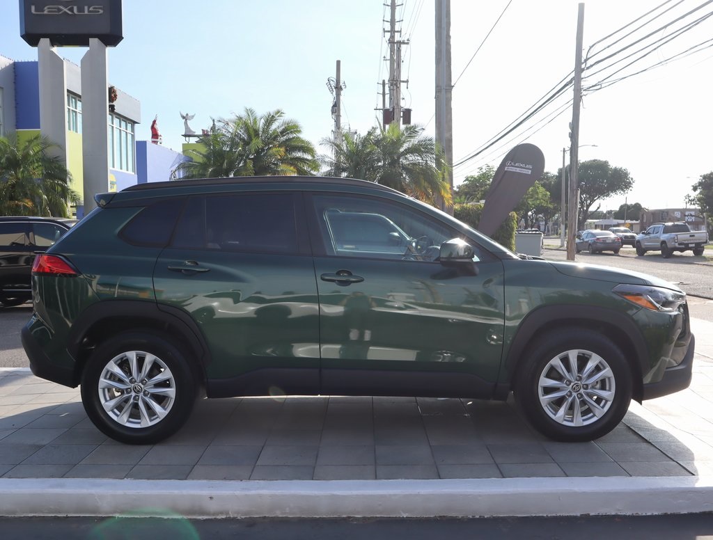 Thumbnail: 2022 Toyota Corolla Cross - 4