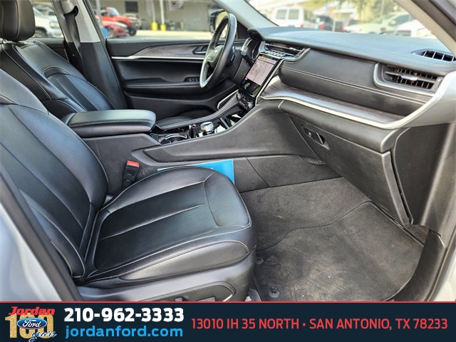 Used Car 2022 Jeep Grand Cherokee L  Limited For Sale Under $30,000 In San Antonio, Texas