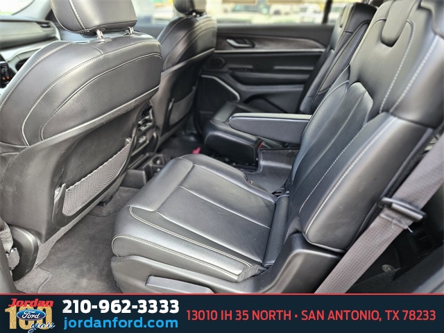 Used Car 2022 Jeep Grand Cherokee L  Limited For Sale Under $30,000 In San Antonio, Texas
