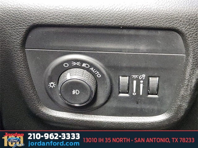 Used Car 2022 Jeep Grand Cherokee L  Limited For Sale Under $30,000 In San Antonio, Texas
