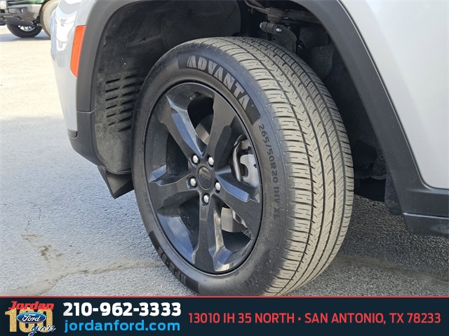 Used Car 2022 Jeep Grand Cherokee L  Limited For Sale Under $30,000 In San Antonio, Texas
