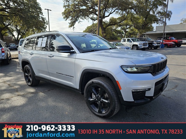 Used Car 2022 Jeep Grand Cherokee L  Limited For Sale Under $30,000 In San Antonio, Texas