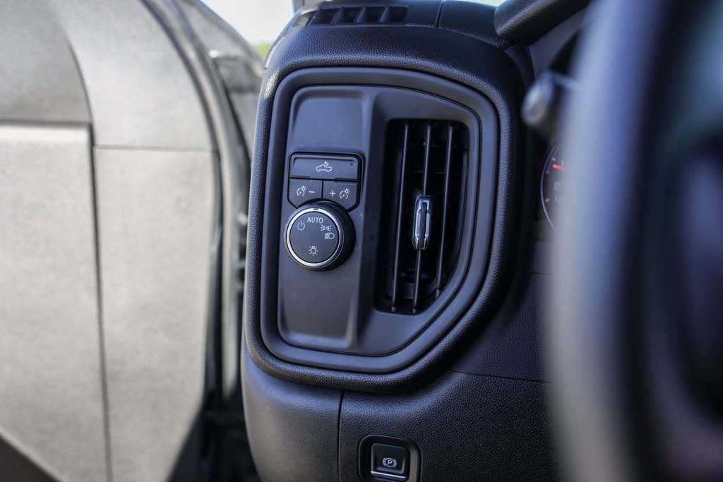 Used Car 2023 Chevrolet Silverado 1500  Custom For Sale Under $35,000 In Austin, Texas