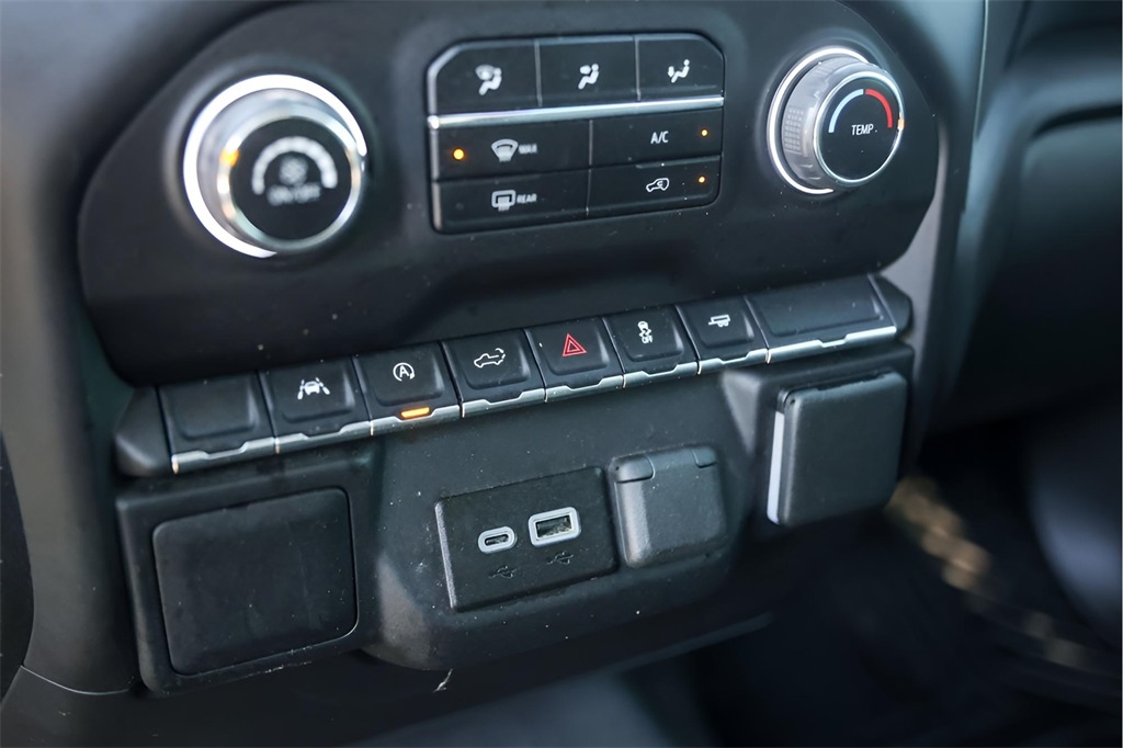 Used Car 2023 Chevrolet Silverado 1500  Custom For Sale Under $35,000 In Austin, Texas