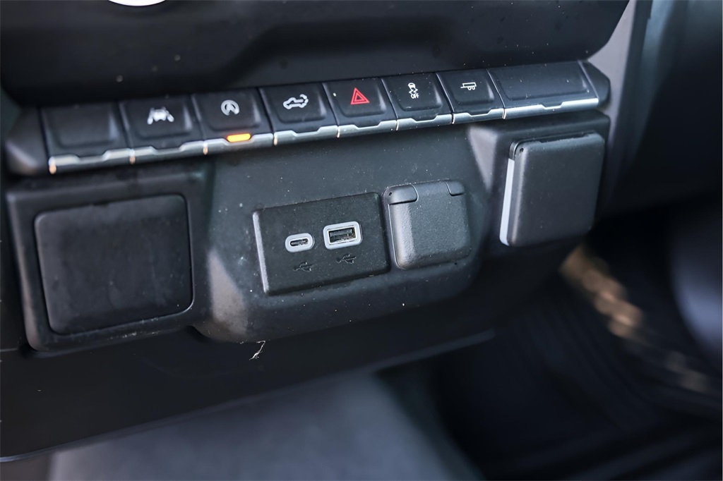 Used Car 2023 Chevrolet Silverado 1500  Custom For Sale Under $35,000 In Austin, Texas