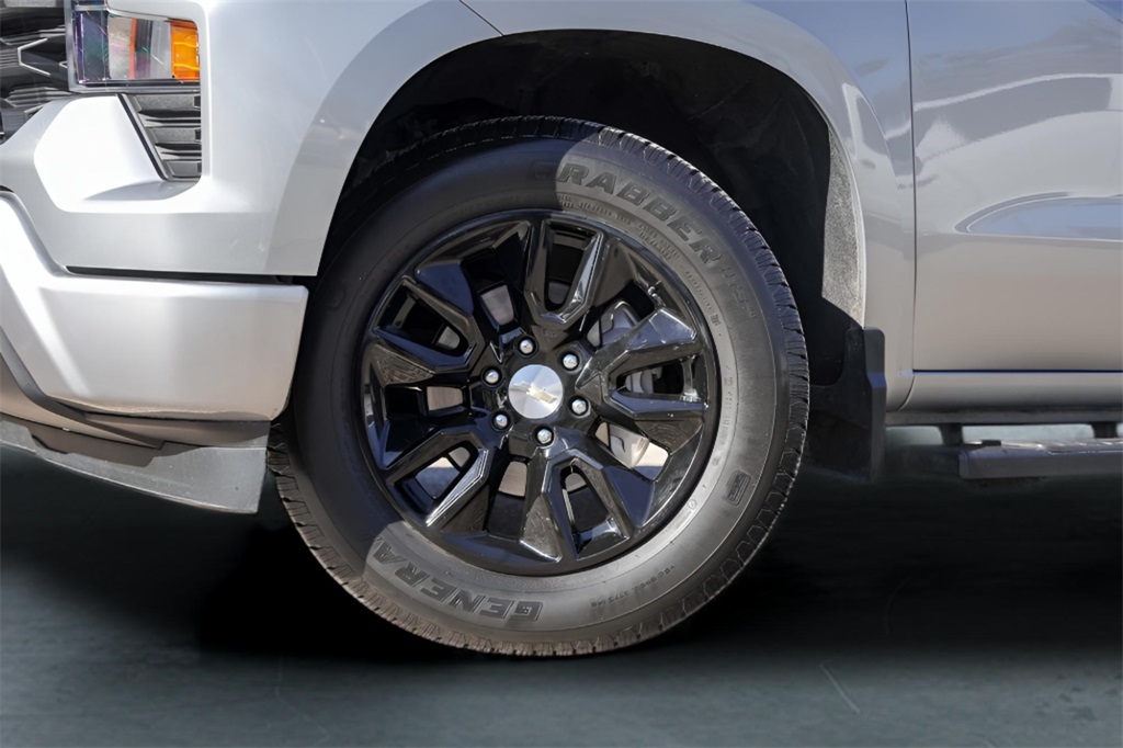 Used Car 2023 Chevrolet Silverado 1500  Custom For Sale Under $35,000 In Austin, Texas