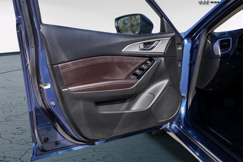 Used Car 2017 Mazda Mazda3  Touring 2.5 For Sale Under $20,000 In Austin, Texas