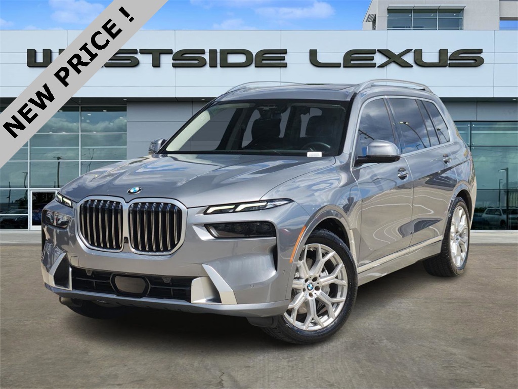 2023 BMW X7 xDrive40i Gray at Keating Nissan