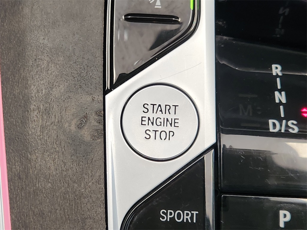 2023 BMW X7 xDrive40i Gray at Keating Nissan