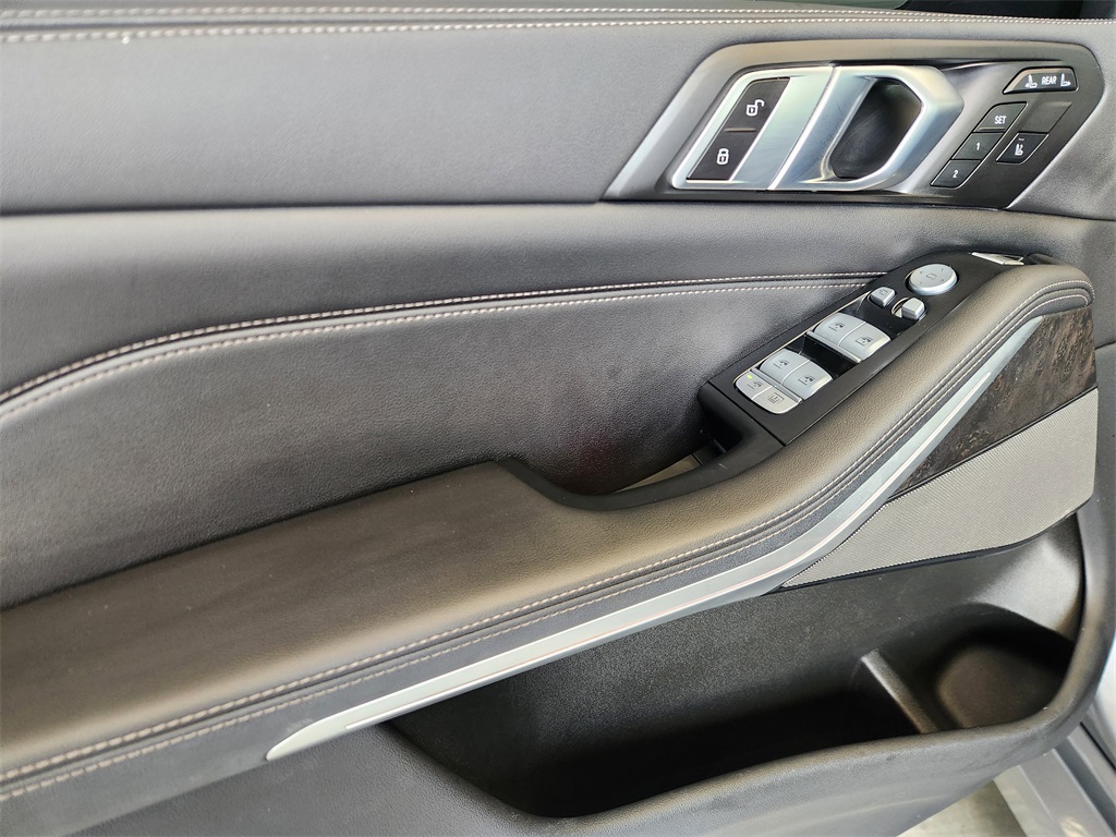 2023 BMW X7 xDrive40i Gray at Keating Nissan