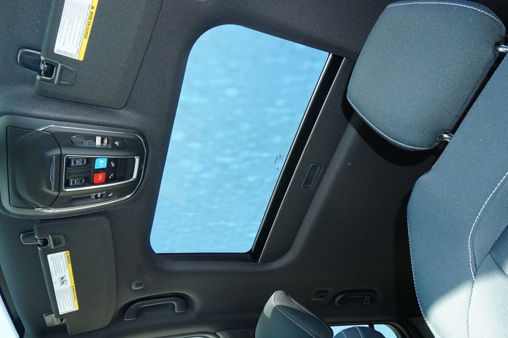 Used Car 2024 Jeep Grand Cherokee  Laredo For Sale Under $30,000 In Weatherford, Texas