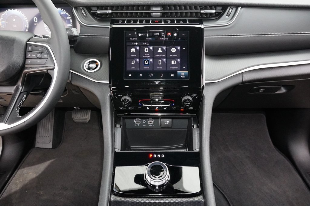 Used Car 2024 Jeep Grand Cherokee  Laredo For Sale Under $30,000 In Weatherford, Texas