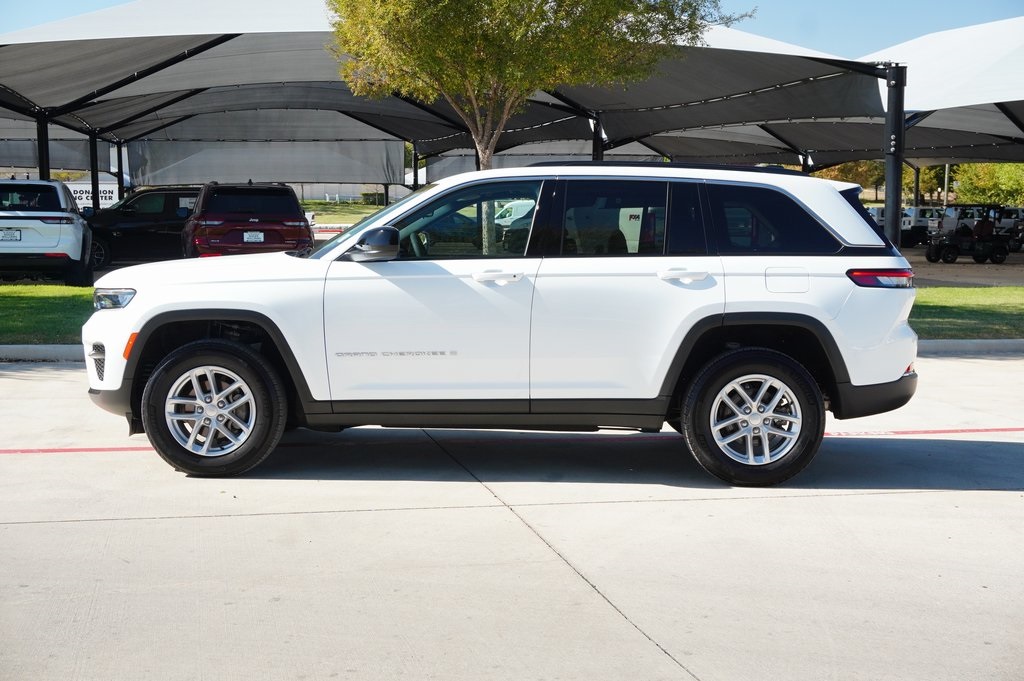 Used Car 2024 Jeep Grand Cherokee  Laredo For Sale Under $30,000 In Weatherford, Texas