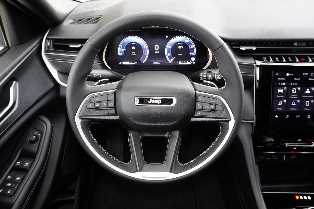 Used Car 2024 Jeep Grand Cherokee  Laredo For Sale Under $30,000 In Weatherford, Texas