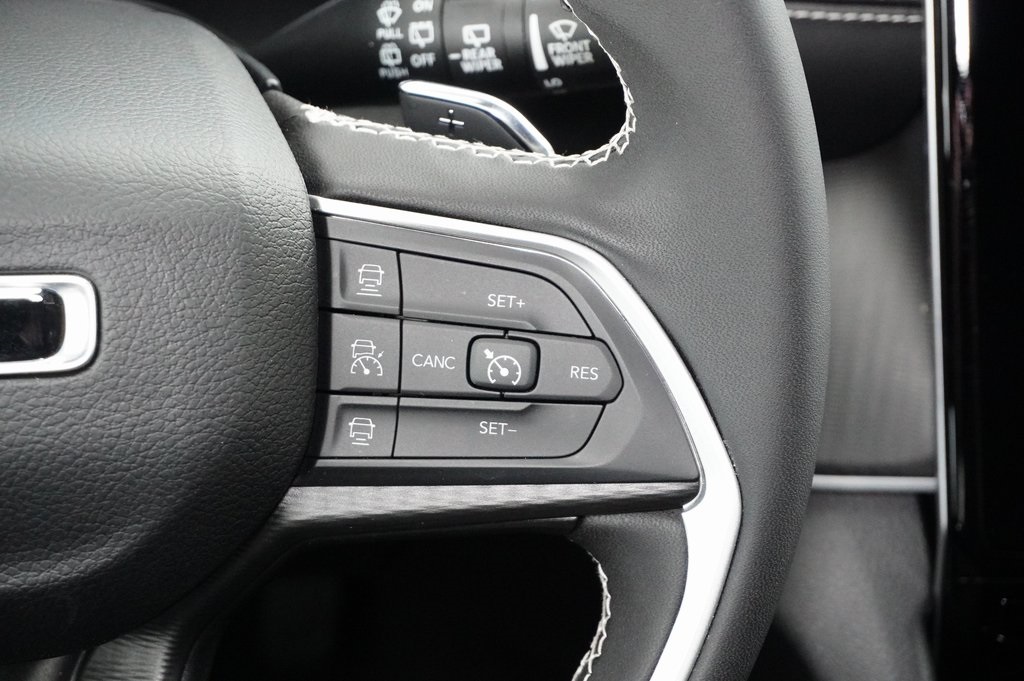 Used Car 2024 Jeep Grand Cherokee  Laredo For Sale Under $30,000 In Weatherford, Texas